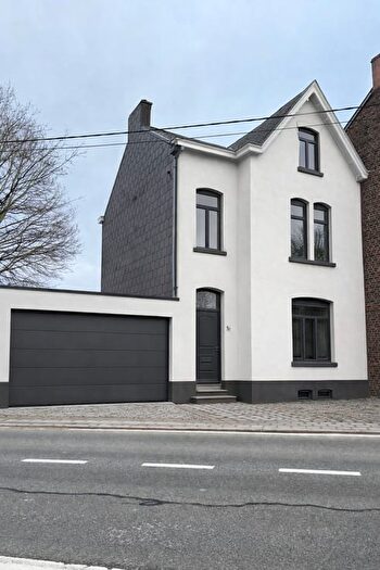 7-kamerhuis te koop in AUVELAIS