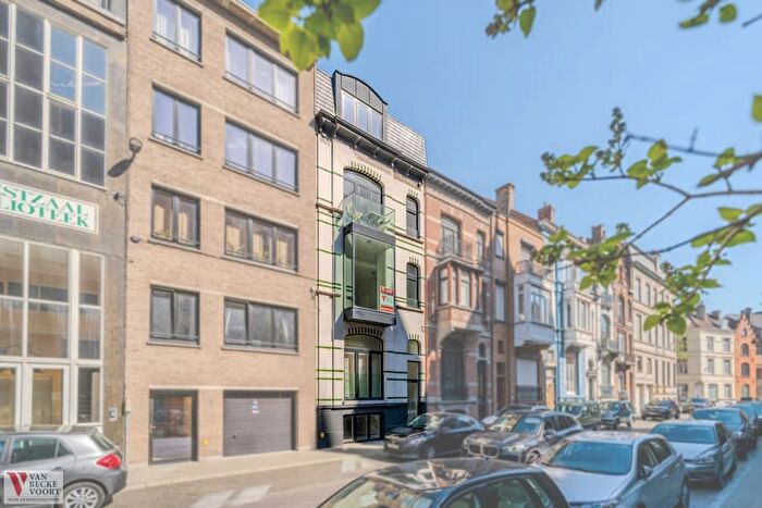 8-kamerappartement te koop in Oostende