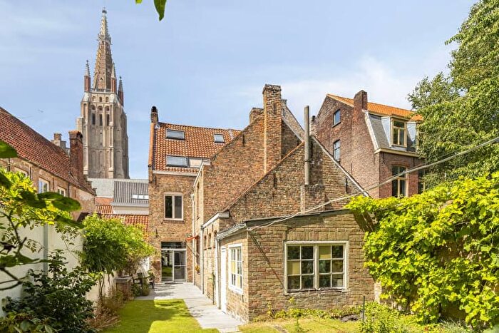 6-kamerhuis te koop in Brugge
