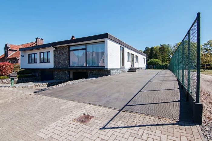11-kamerhuis te koop in Heusden-Zolder