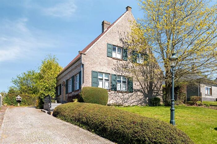 4-kamerhuis te koop in MEERBEKE