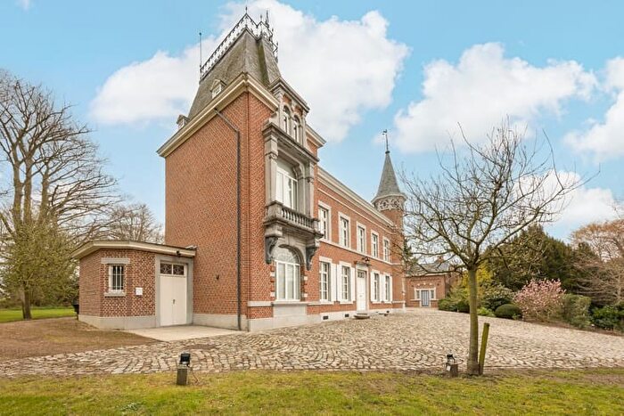 8-kamerhuis te koop in SAINT-GEORGES-SUR-MEUSE