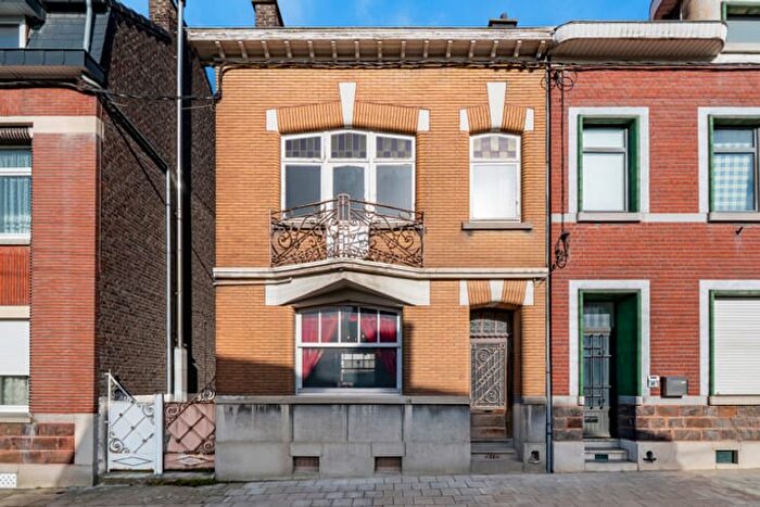15-kamerhuis te koop in Engis