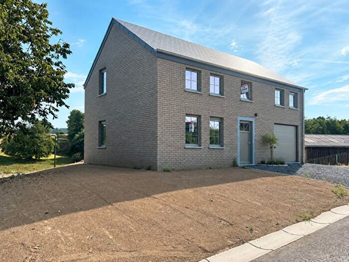 11-kamerhuis te koop in Hamois