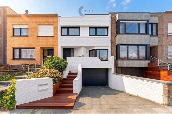 12-kamerhuis te koop in Heist-aan-Zee