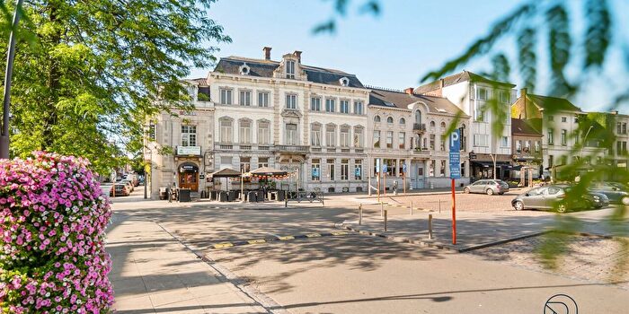 10-kamerhuis te koop in Ronse