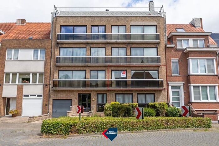 14-kamerappartement te koop in Oostende