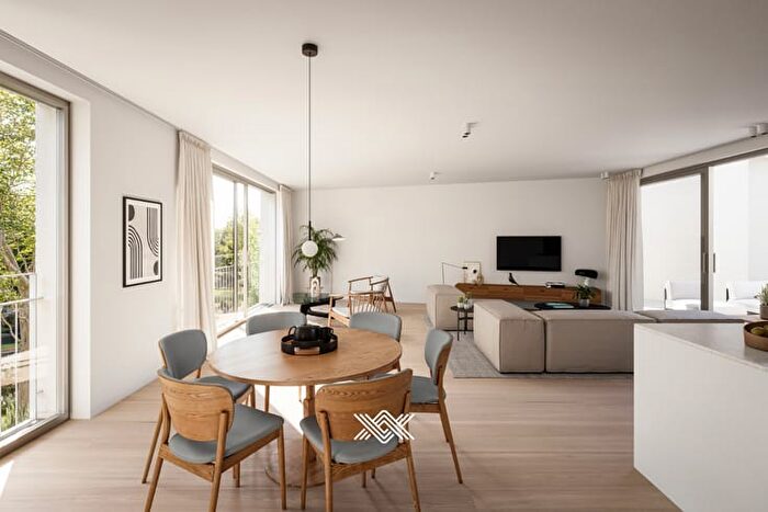 11-kamerappartement te koop in Gent