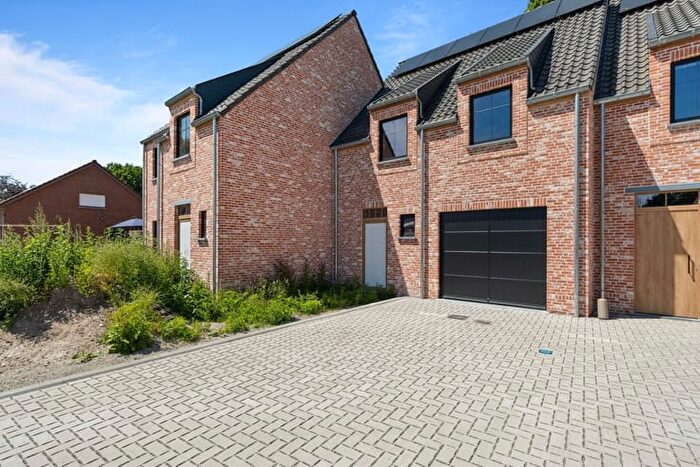 3-kamerhuis te koop in STEKENE