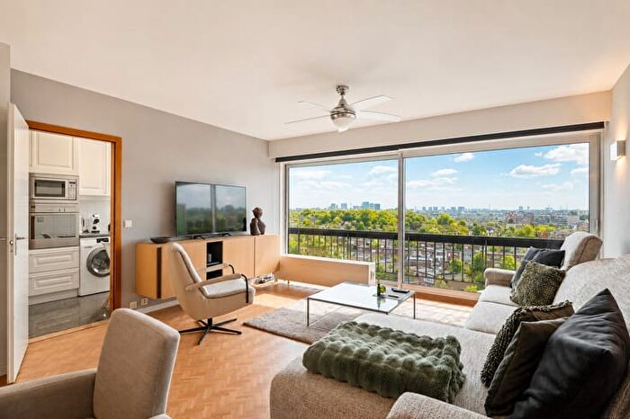 11-kamerappartement te koop in Merksem