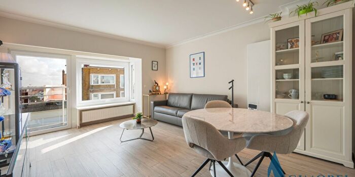 3-kamerappartement te koop in Duinbergen