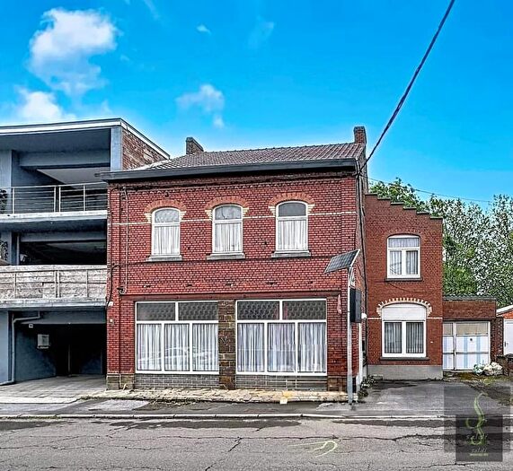 15-kamerhuis te koop in Leval-Trahegnies