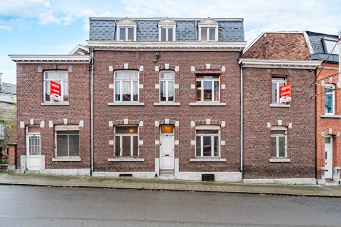17-kamerhuis te koop in Grivegnée