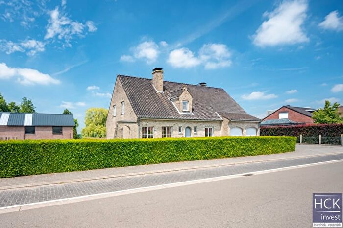 14-kamerhuis te koop in Kruishoutem