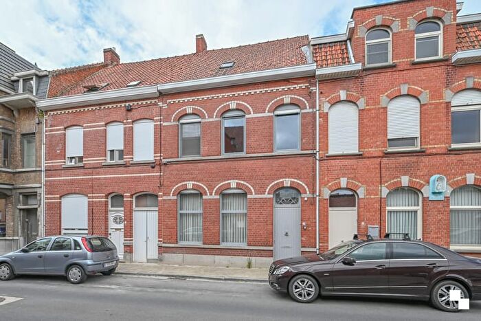 17-kamerhuis te koop in Izegem