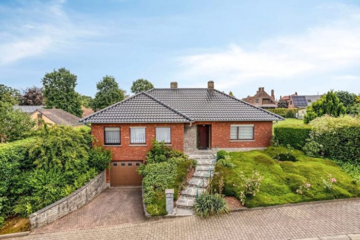 4-kamerhuis te koop in SINT-PIETERS-LEEUW