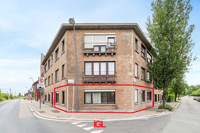 9-kamerappartement te koop in Ruisbroek (1601)