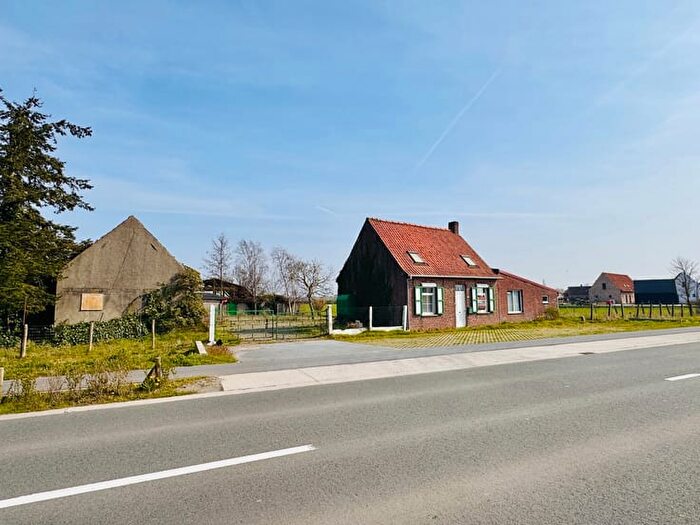 8-kamerhuis te koop in Oostkamp