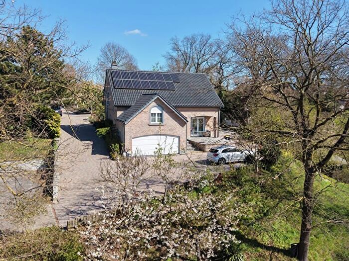 4-kamerhuis te koop in OUPEYE