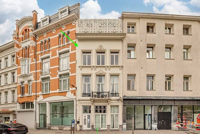 8-kamerappartement te koop in Antwerpen (2000)