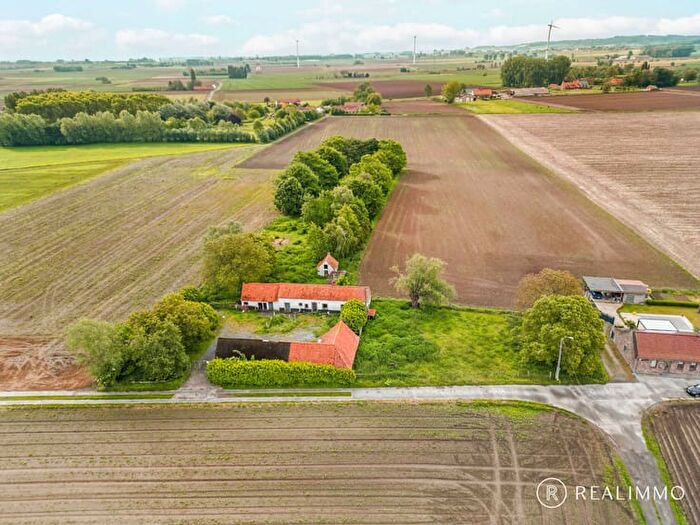 5-kamerhuis te koop in Celles (7760)