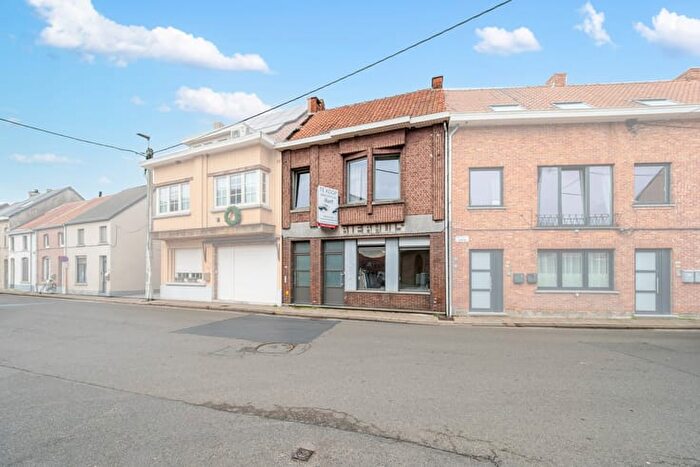 11-kamerappartement te koop in Hamme (9220)