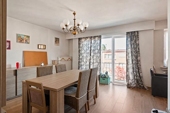 9-kamerappartement te koop in Deurne (2100)
