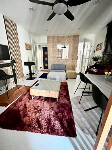 11-kamerhuis te huur in Charleroi