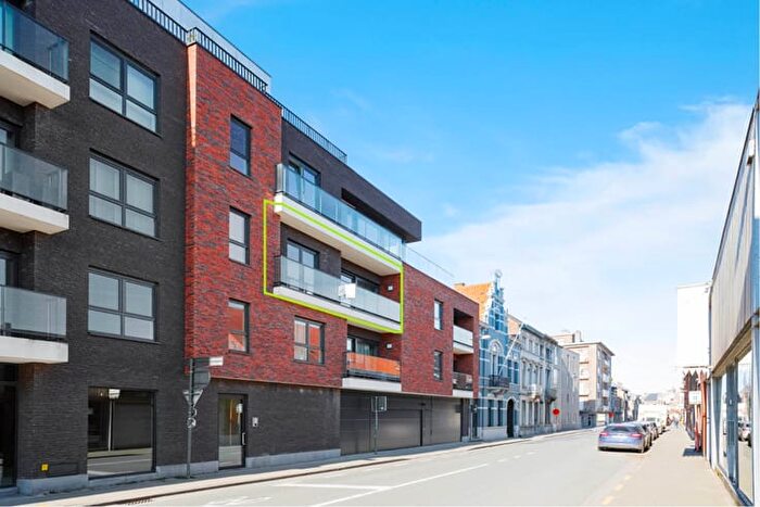 9-kamerappartement te huur in Roeselare