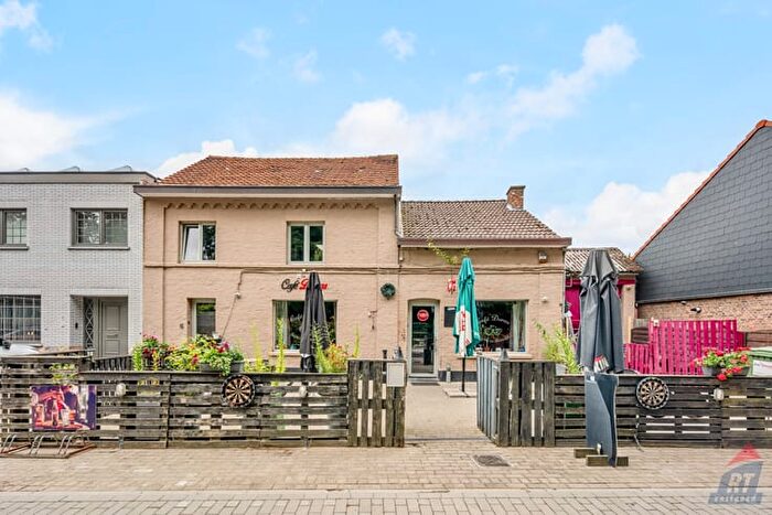 12-kamerhuis te koop in Duras