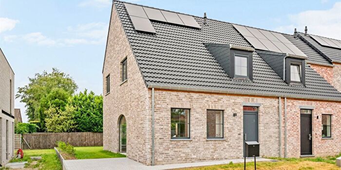 Huis te koop in Oostrozebeke