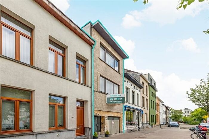 2-kamerhuis te koop in BORGERHOUT