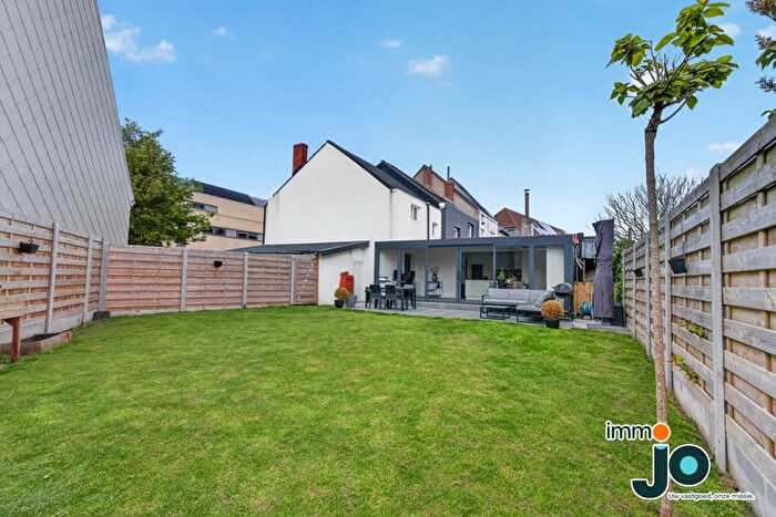 13-kamerhuis te koop in Bredene