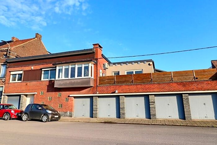 2-kamerappartement te koop in Charleroi Roux