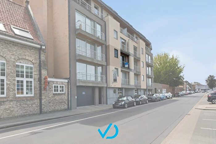 10-kamerappartement te koop in Ieper