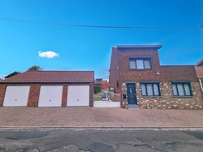3-kamerhuis te koop in Charleroi Montignies-sur-Sambre