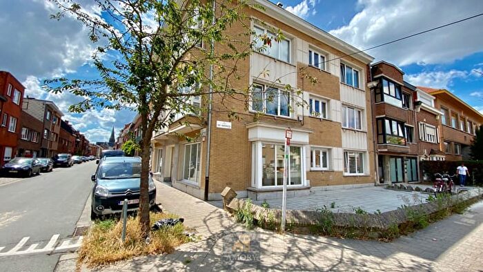7-kamerappartement te huur in Sint-Amandsberg