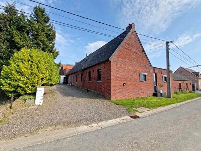 4-kamerhuis te koop in Frasnes-lez-Anvaing Buissenal