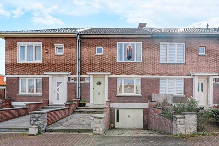 14-kamerhuis te koop in Dour