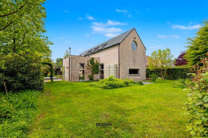 11-kamerhuis te koop in Schellebelle