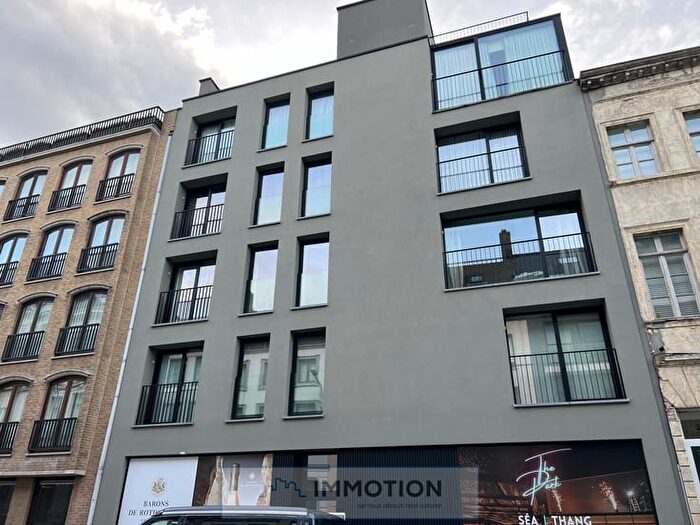 9-kamerappartement te huur in Kortrijk
