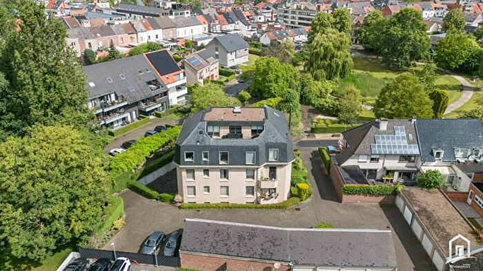 19-kamerappartement te koop in Aalst (9300)