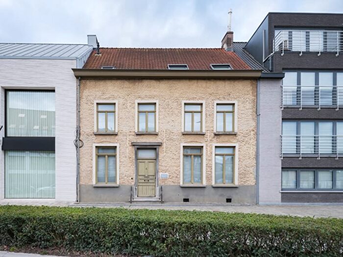 13-kamerhuis te koop in Waarschoot
