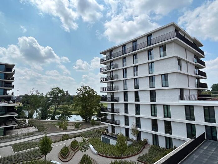 9-kamerappartement te huur in Deinze