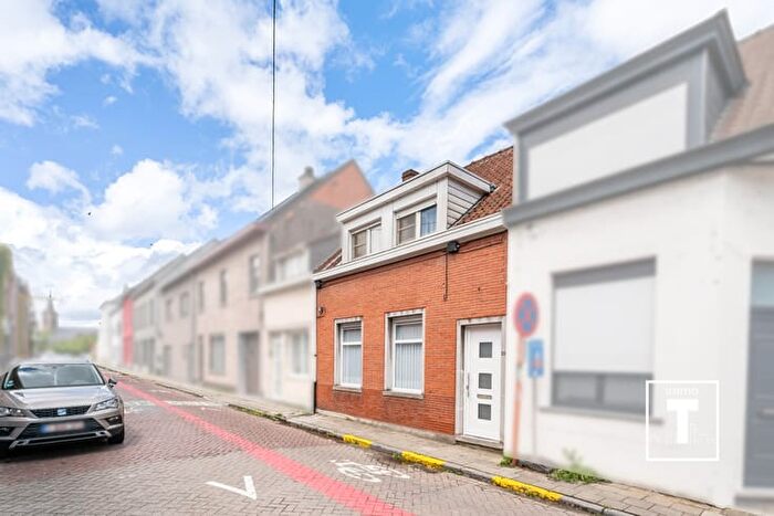 12-kamerhuis te koop in Melle
