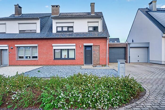 9-kamerhuis te koop in Bilzen-Hoeselt