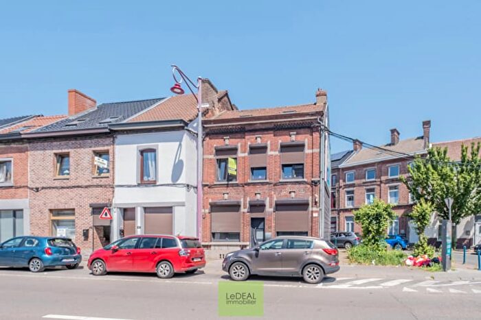 4-kamerhuis te koop in Charleroi Gilly