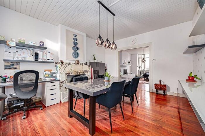 1-kamerappartement te koop in BORGERHOUT