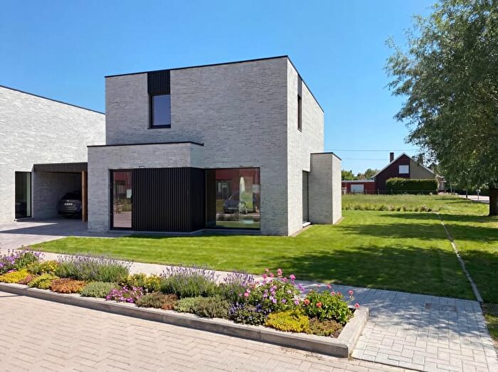 12-kamerhuis te koop in Roeselare