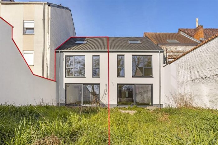 3-kamerhuis te koop in LEUZE-EN-HAINAUT